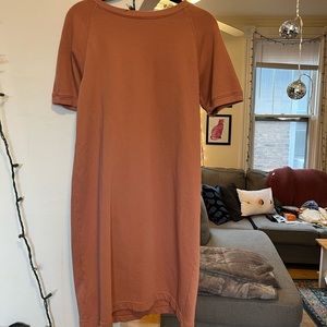 Lou & Grey dusty coral sweatshirt short sleeved dress